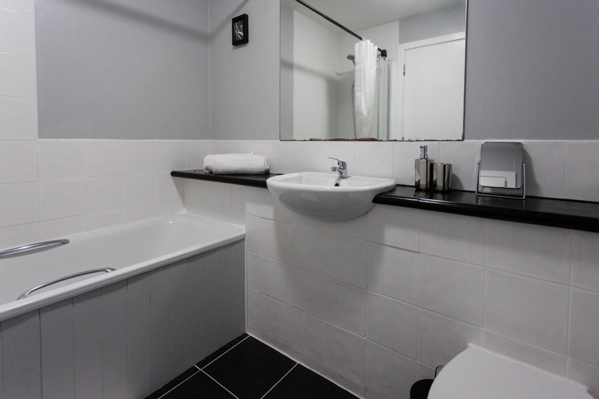 2 Bedroom Ground Floor Apartment Belfast Exterior photo