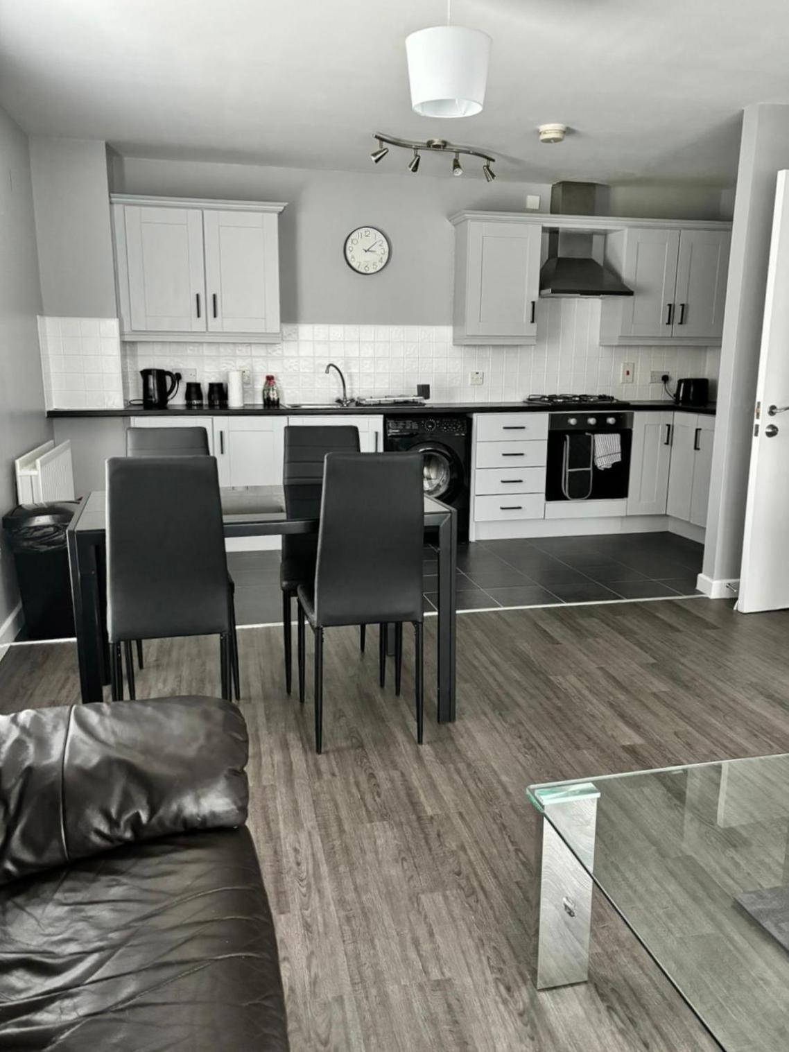 2 Bedroom Ground Floor Apartment Belfast Exterior photo